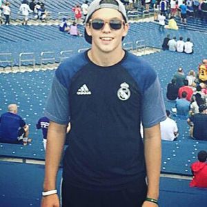 Meet your Posher, Bryce